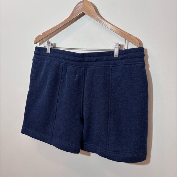 Smartwool Women's Recycled Terry Short
NEW with tags Size XL Dark Denim - Picture 9 of 16